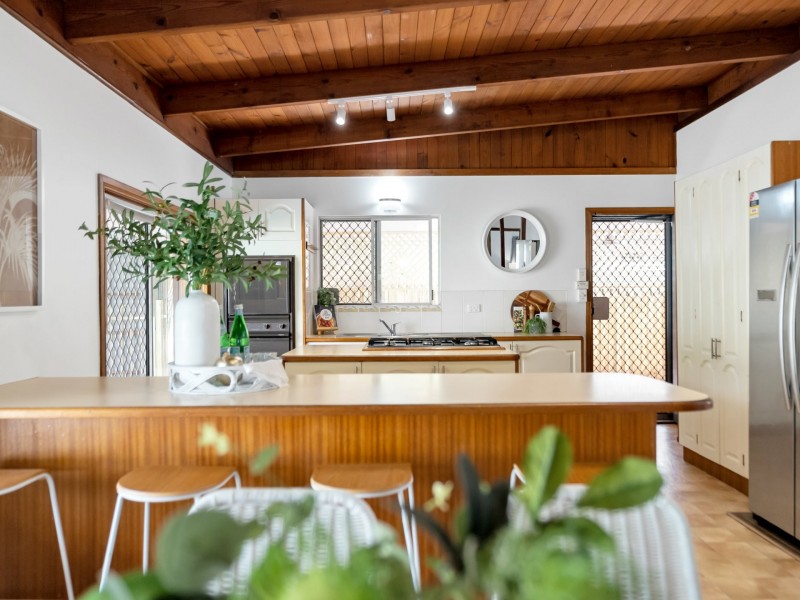 42 Valmadre Street, Caravonica QLD 4878