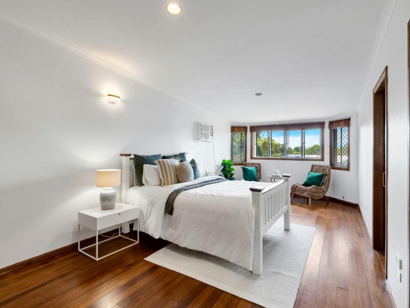 42 Valmadre Street, Caravonica QLD 4878