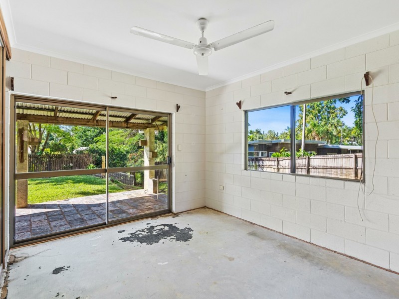 4 Primo Street, Freshwater QLD 4870