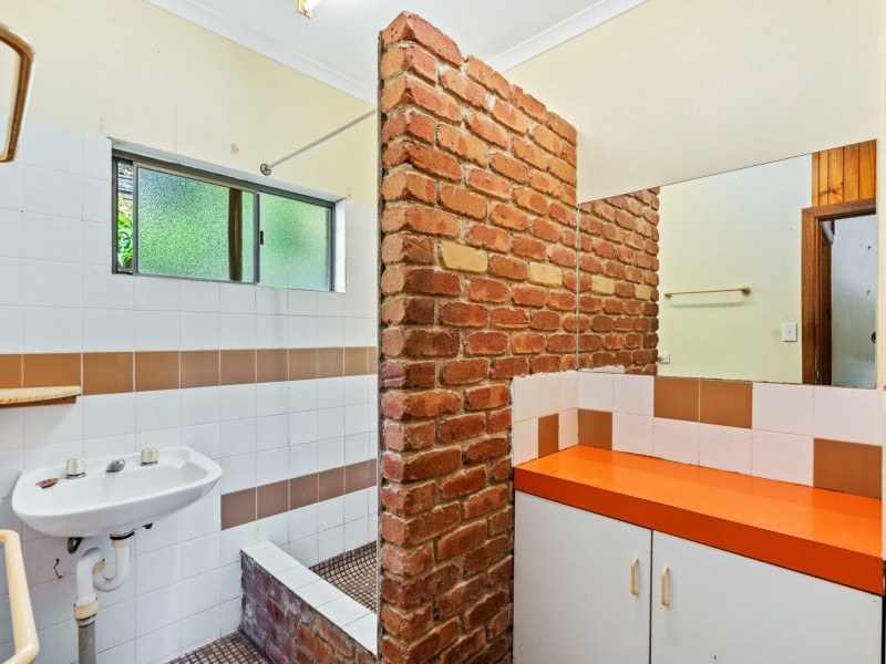 4 Primo Street, Freshwater QLD 4870