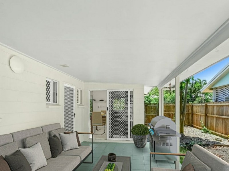 30 Dodd Court, Mooroobool QLD 4870