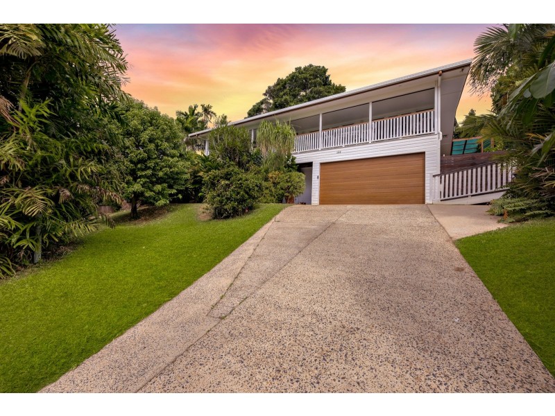 144 Hillview Crescent, Whitfield QLD 4870