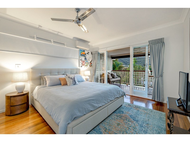 144 Hillview Crescent, Whitfield QLD 4870