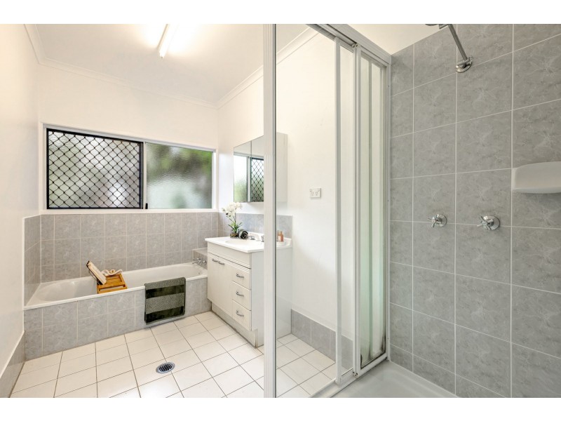 5 Whyandra Close, Mount Sheridan QLD 4868
