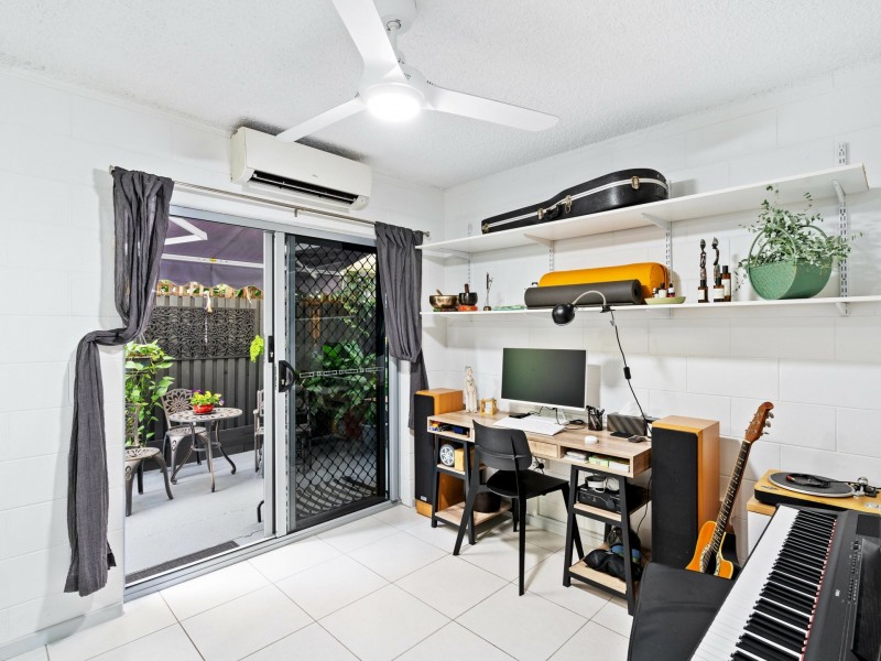 1/281 Lake Street, Cairns North QLD 4870