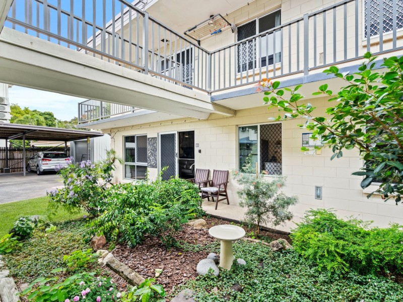 1/281 Lake Street, Cairns North QLD 4870