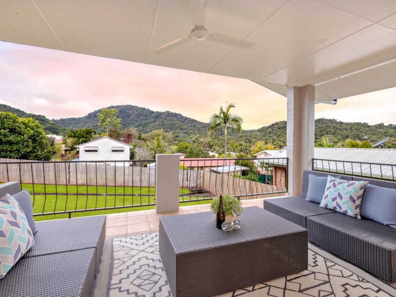 10 Curlewis Close, Brinsmead QLD 4870