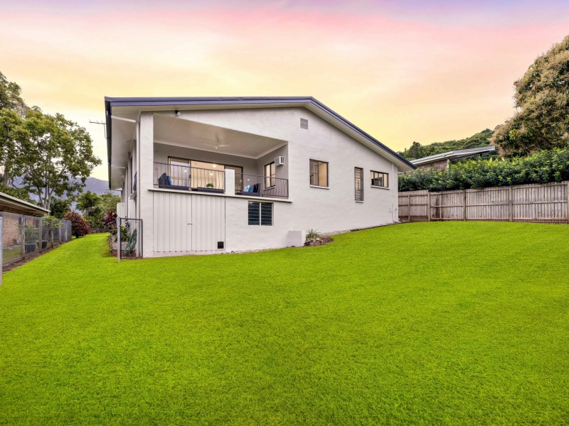 10 Curlewis Close, Brinsmead QLD 4870