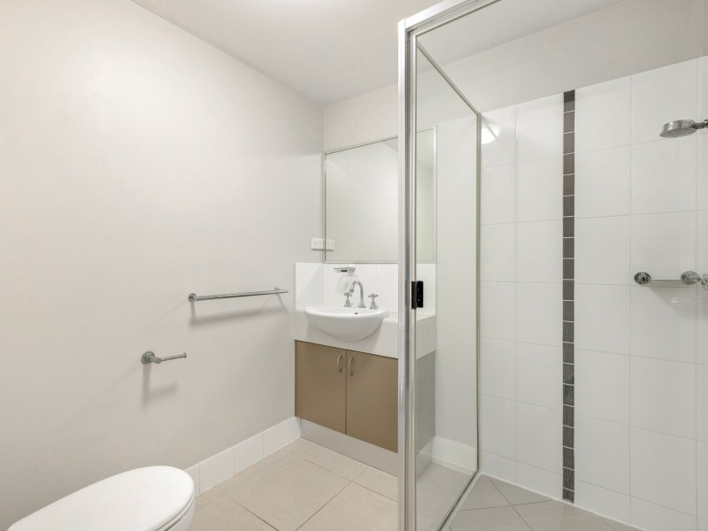 115/92 Digger Street, Cairns North QLD 4870