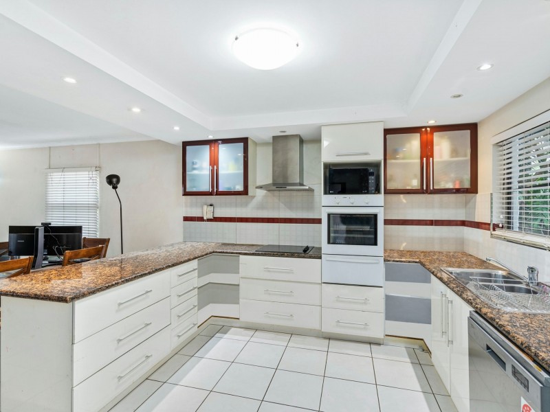 106 Digger Street, Cairns North QLD 4870