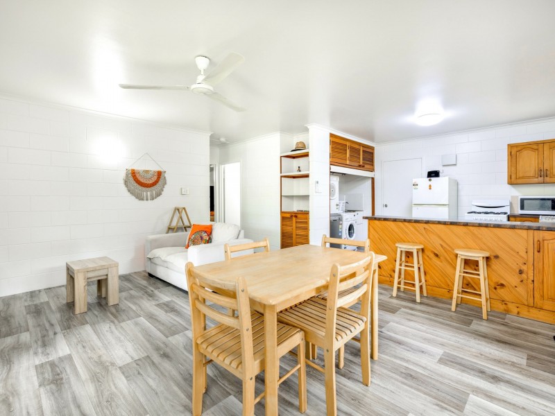 6/191-199 Woodward Street, Whitfield QLD 4870