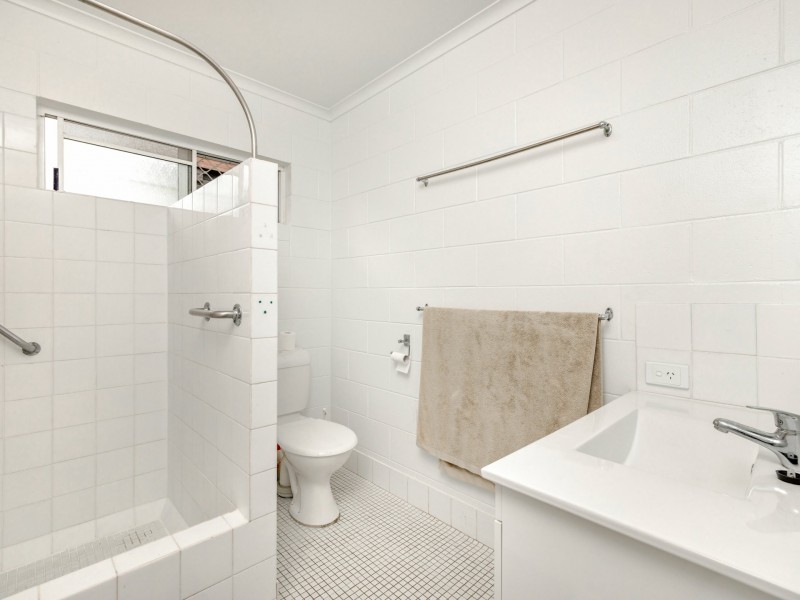 6/191-199 Woodward Street, Whitfield QLD 4870