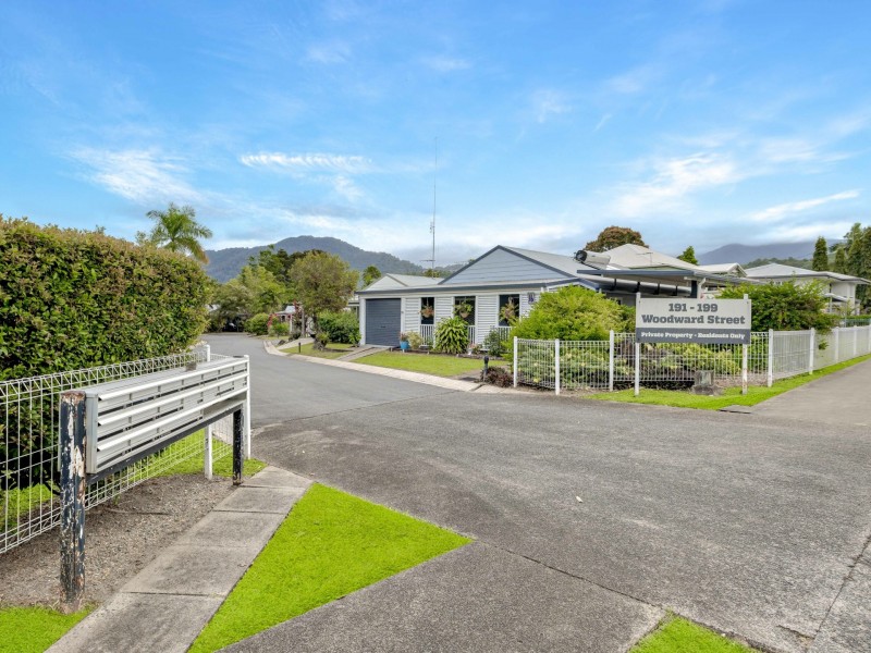 6/191-199 Woodward Street, Whitfield QLD 4870