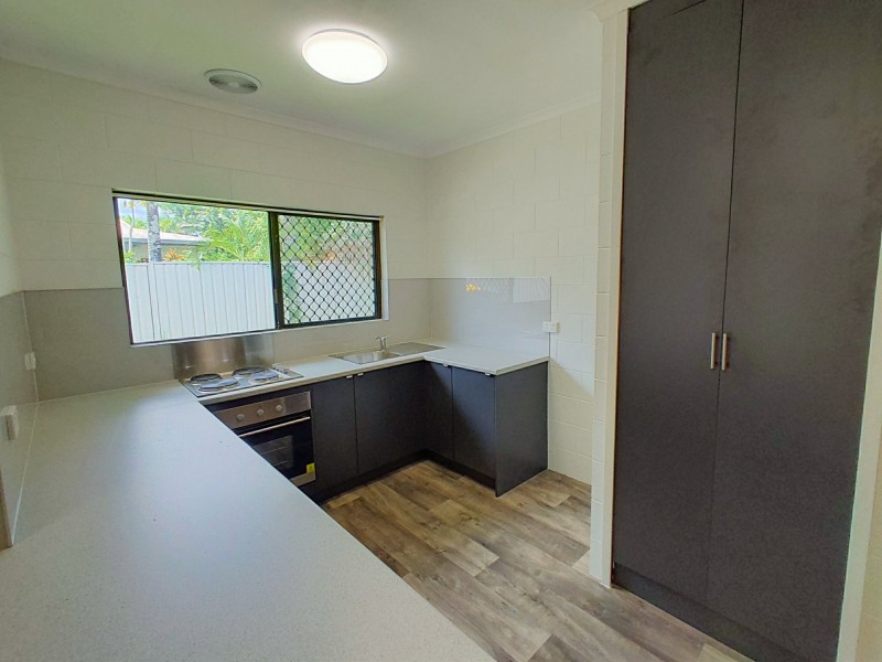 2/18 Turner Street, Whitfield QLD 4870