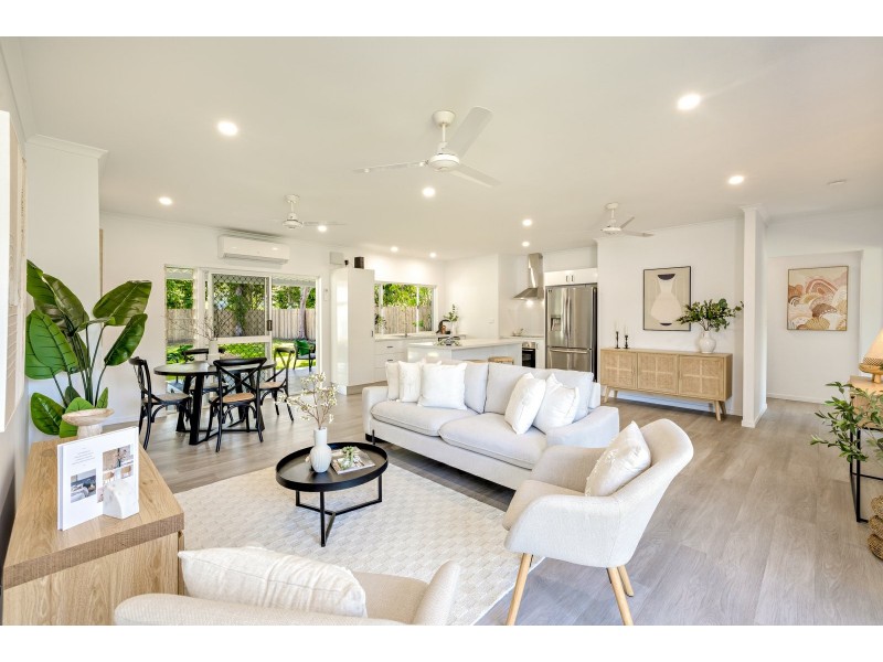51 Baronia Crescent, Holloways Beach QLD 4878