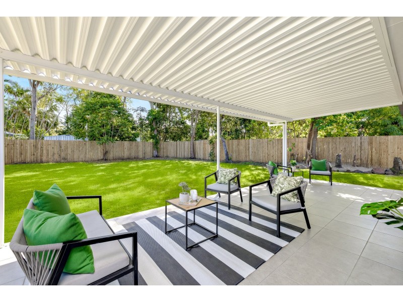 51 Baronia Crescent, Holloways Beach QLD 4878