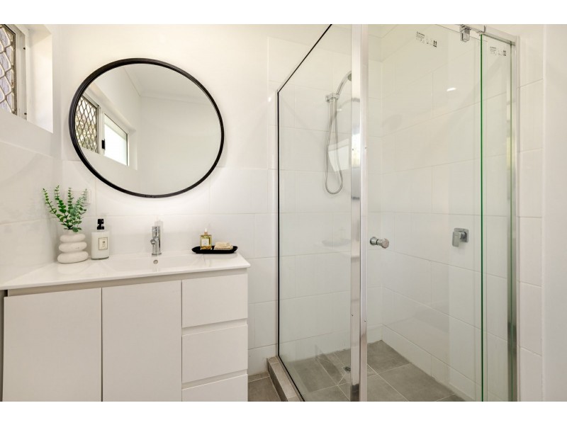 51 Baronia Crescent, Holloways Beach QLD 4878