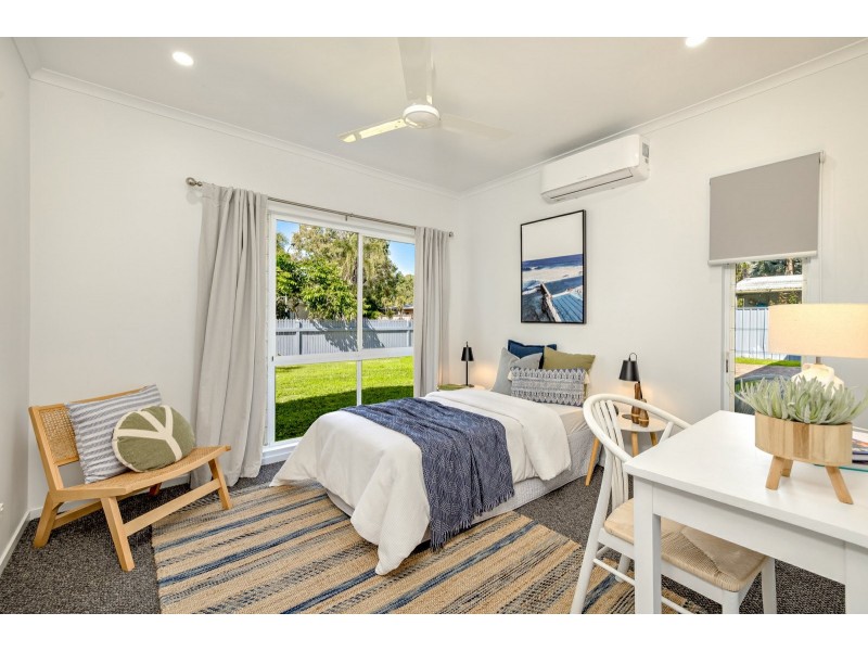 51 Baronia Crescent, Holloways Beach QLD 4878