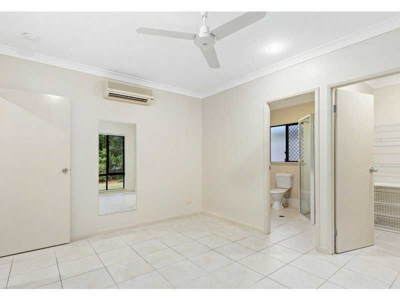 2 Aroona Street, Caravonica QLD 4878