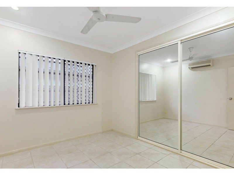 2 Aroona Street, Caravonica QLD 4878