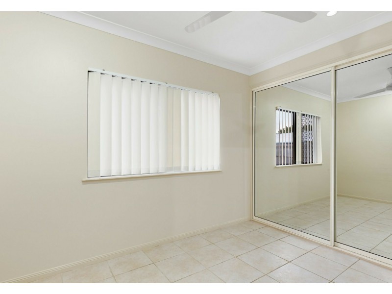 2 Aroona Street, Caravonica QLD 4878