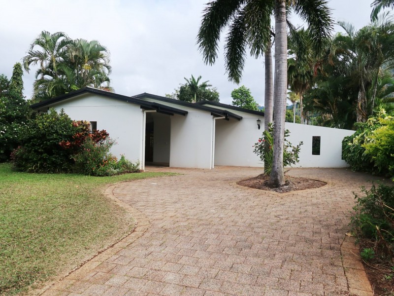 19 Jasmine Street, Redlynch QLD 4870