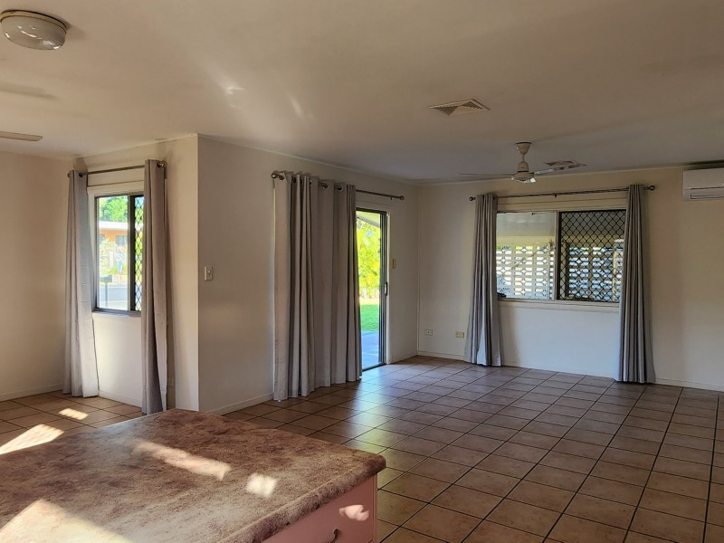 13 Oxley Street, Edge Hill QLD 4870