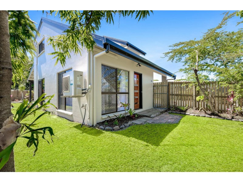 1/34 Turner Street, Whitfield QLD 4870