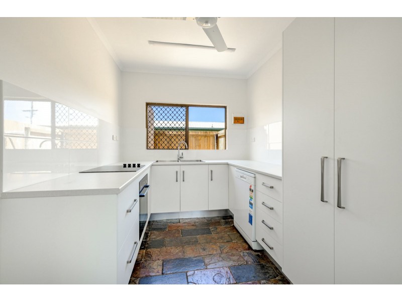 1/34 Turner Street, Whitfield QLD 4870