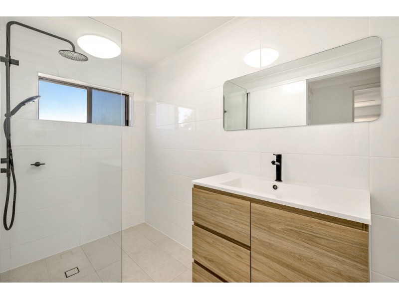 1/34 Turner Street, Whitfield QLD 4870