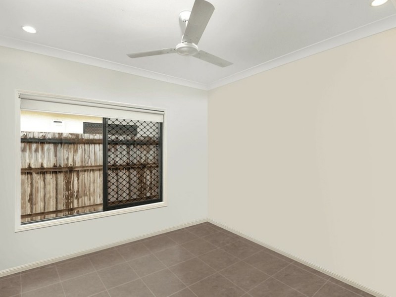 44 Norfolk Circuit, Redlynch QLD 4870