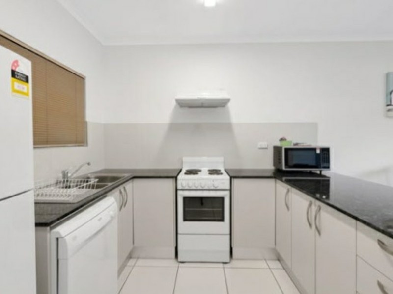 217/191 McLeod Street, Cairns North QLD 4870