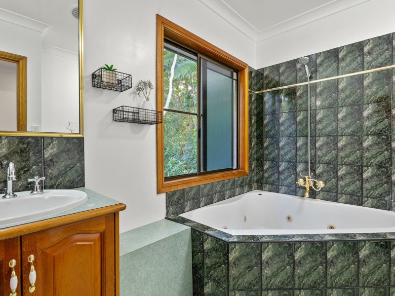 2 Cycas Close, Kamerunga QLD 4870