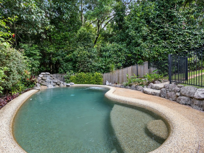 2 Cycas Close, Kamerunga QLD 4870