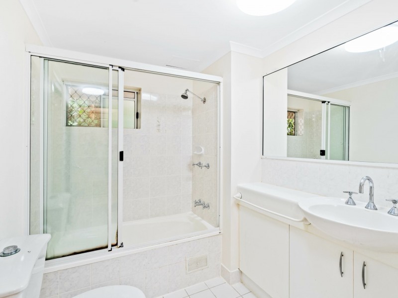 44/201-203 Mayers Street, Manoora QLD 4870