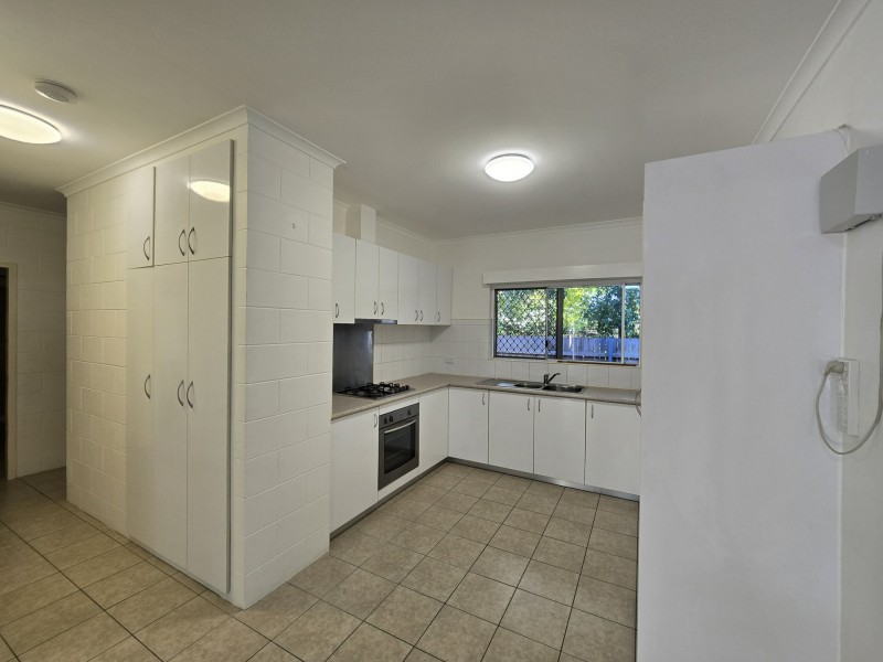 9B Torrance Avenue, Edge Hill QLD 4870