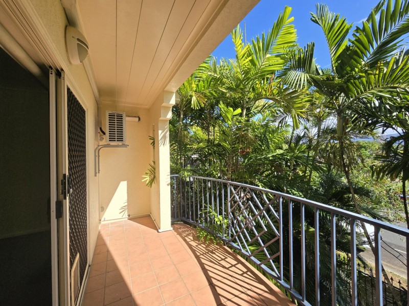 8/10 Digger Street, Cairns North QLD 4870