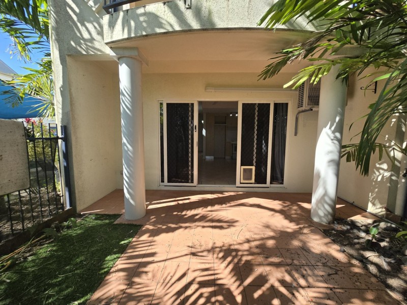 8/10 Digger Street, Cairns North QLD 4870