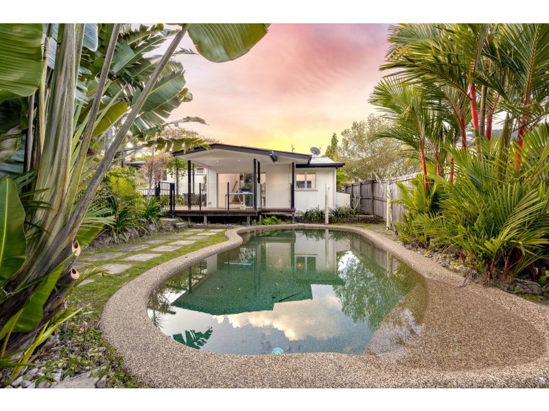 25 Murchison Street, Whitfield QLD 4870