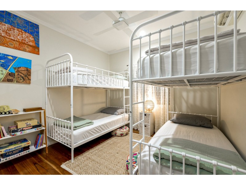 18 Keirle Avenue, Whitfield QLD 4870