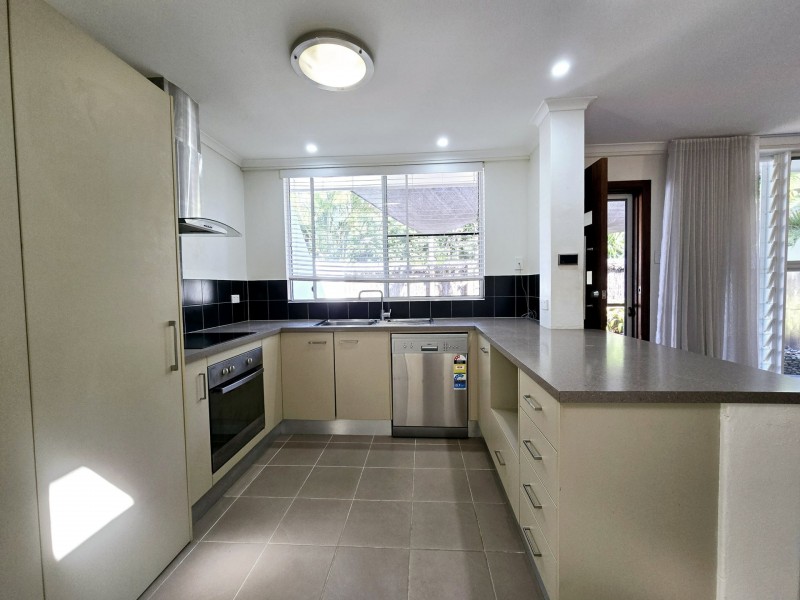 2/38 Petersen Street, Trinity Beach QLD 4879