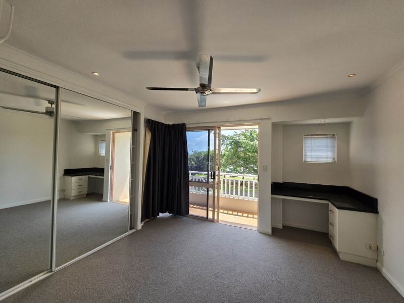 10/267 Esplanade, Cairns North QLD 4870
