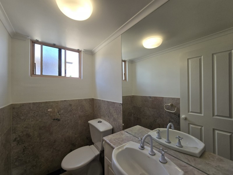 10/267 Esplanade, Cairns North QLD 4870