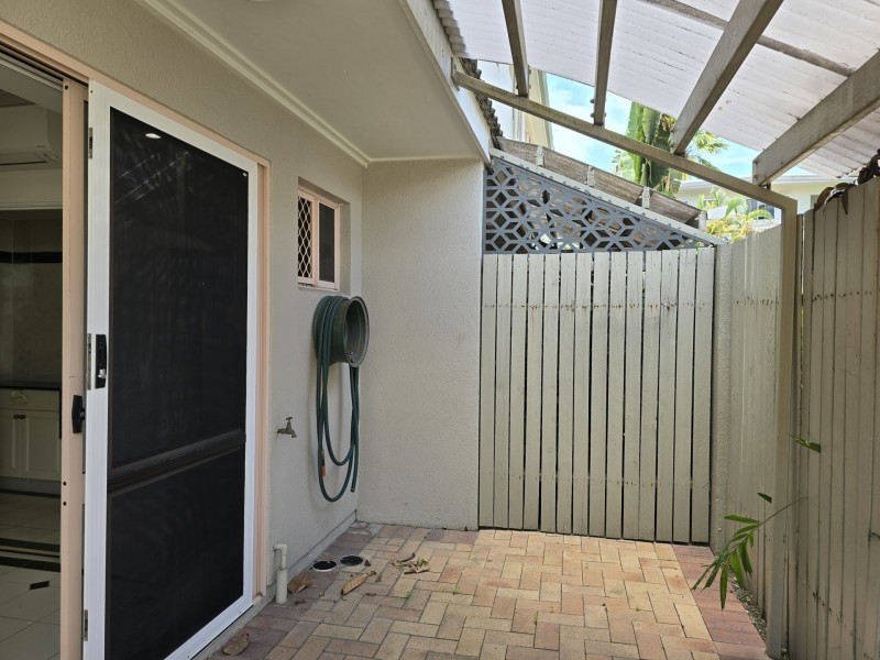 10/267 Esplanade, Cairns North QLD 4870