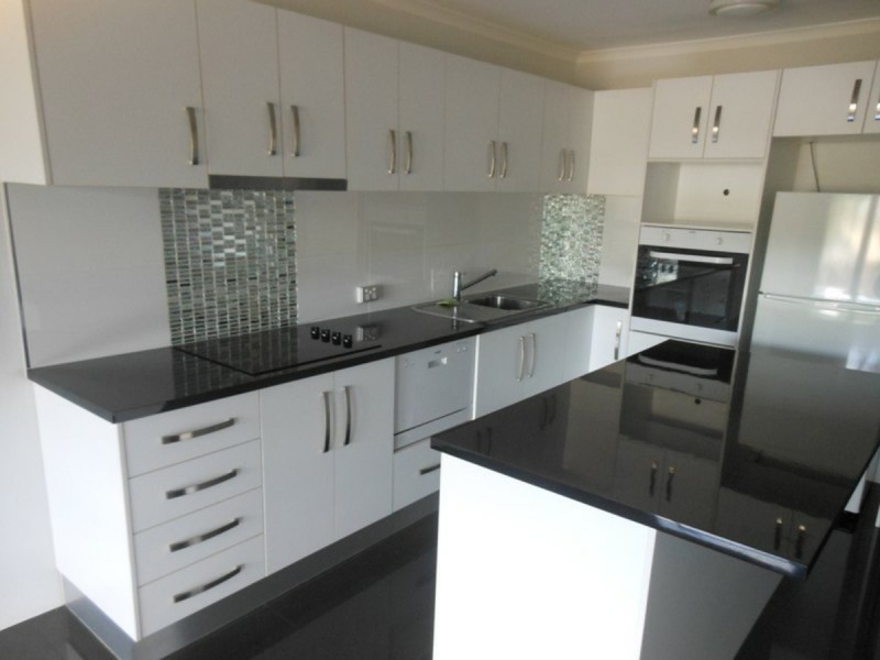 27/439 Severin Street, Manunda QLD 4870