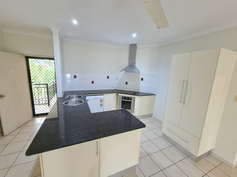 11/72 Digger Street, Cairns North QLD 4870