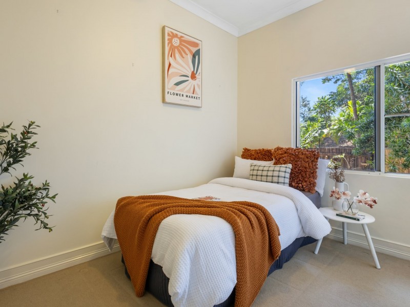 2 Duane Close, Brinsmead QLD 4870
