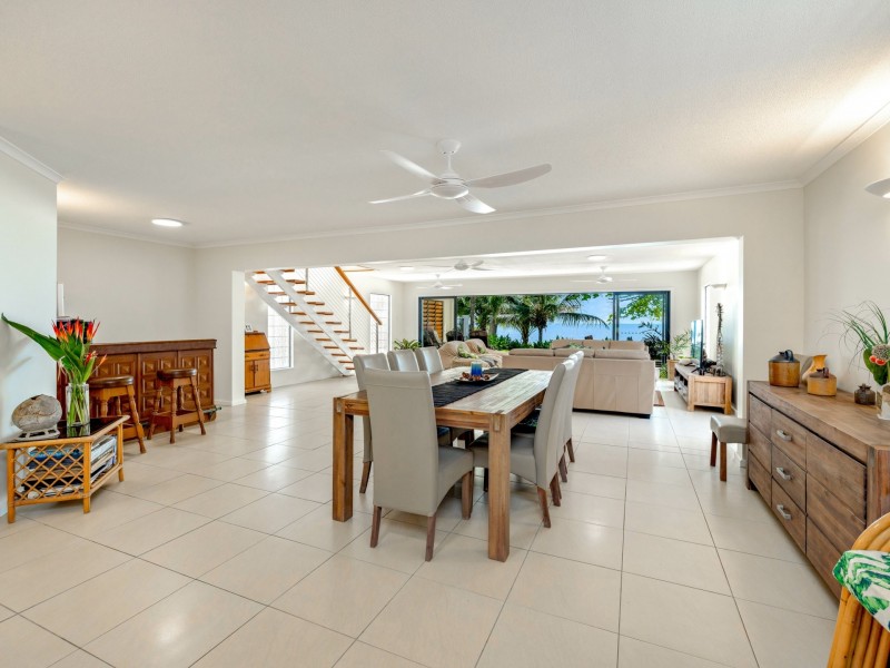 56 Hibiscus Lane, Holloways Beach QLD 4878