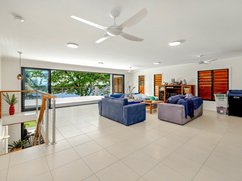 56 Hibiscus Lane, Holloways Beach QLD 4878
