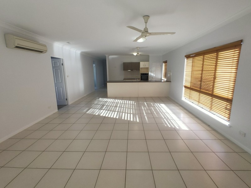 38 Roderick Street, Bentley Park QLD 4869